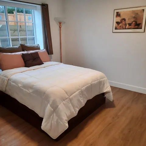 CleanlifeBC. Images of minimalist living,
